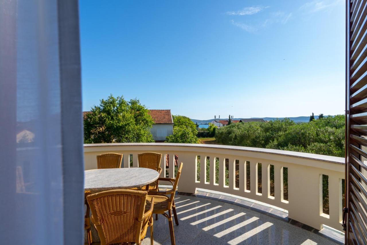 Villa Lusi House Sveti Filip i Jakov Esterno foto